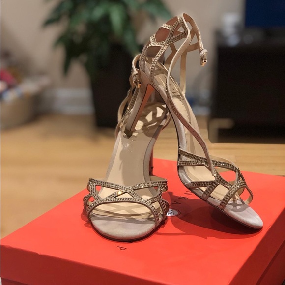 Sandals - Picture 2 of 4